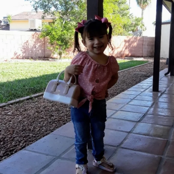 🖤POSH AMBASSADOR GABRIELLE 🖤 - Picture 6 of 8